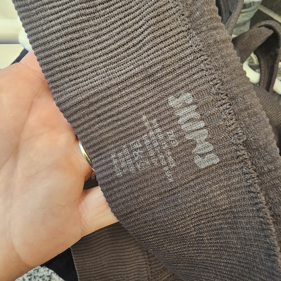 2x/3x SKIMS Bra - Picture 3 of 3